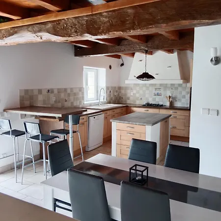 Hébergement de vacances La Grange Pyratelle *